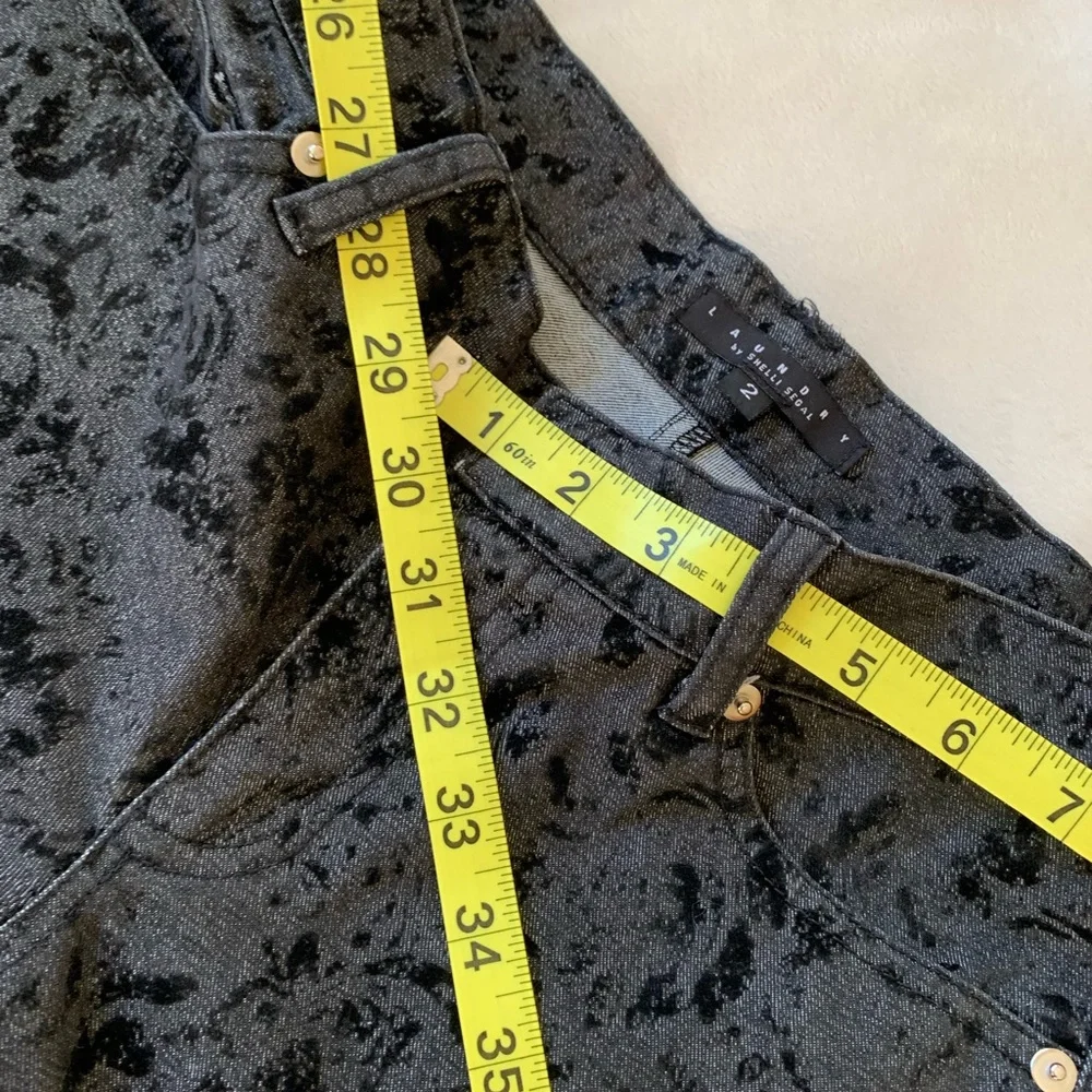LAUNDRY by Shelli Segal Black bootleg Textured 62% cotton slacks size 2 …
